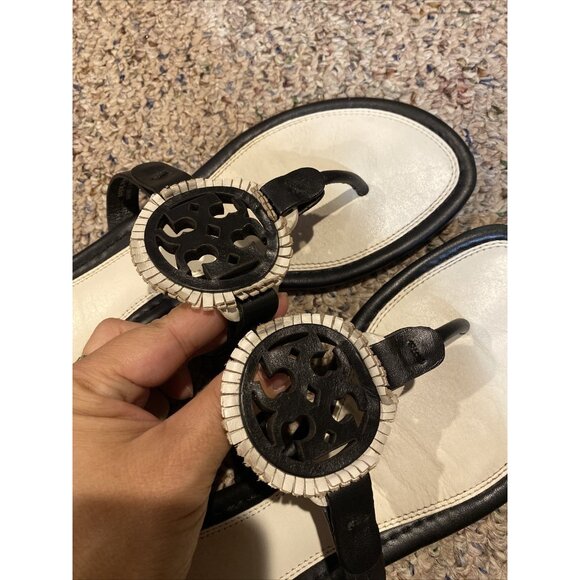 Tory Burch Miller Fringe Flip Flop Thong Sandal Black and White Size: 8M - Picture 5 of 7